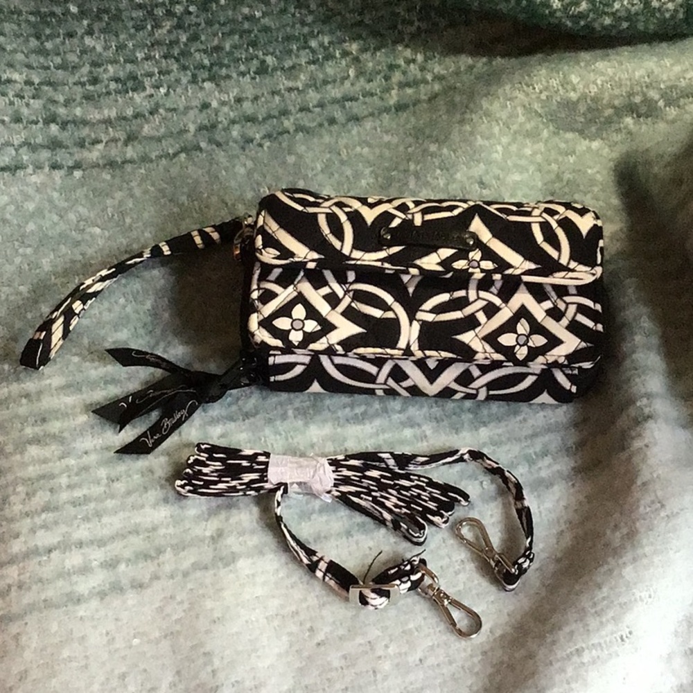 Vera Bradley cute wristlet